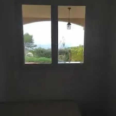 Villa Spacieuse Avec Piscine A Coti-chiavari