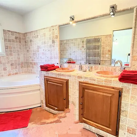 Villa Spacieuse Avec Piscine A Coti-chiavari *