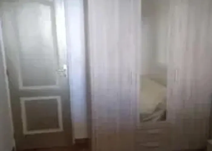 Spacieuse Avec Piscine à Coti-chiavari Villa